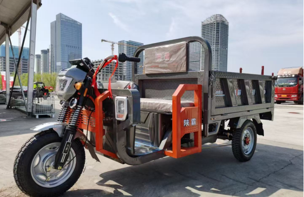 ELECTRIC TRICYCLE